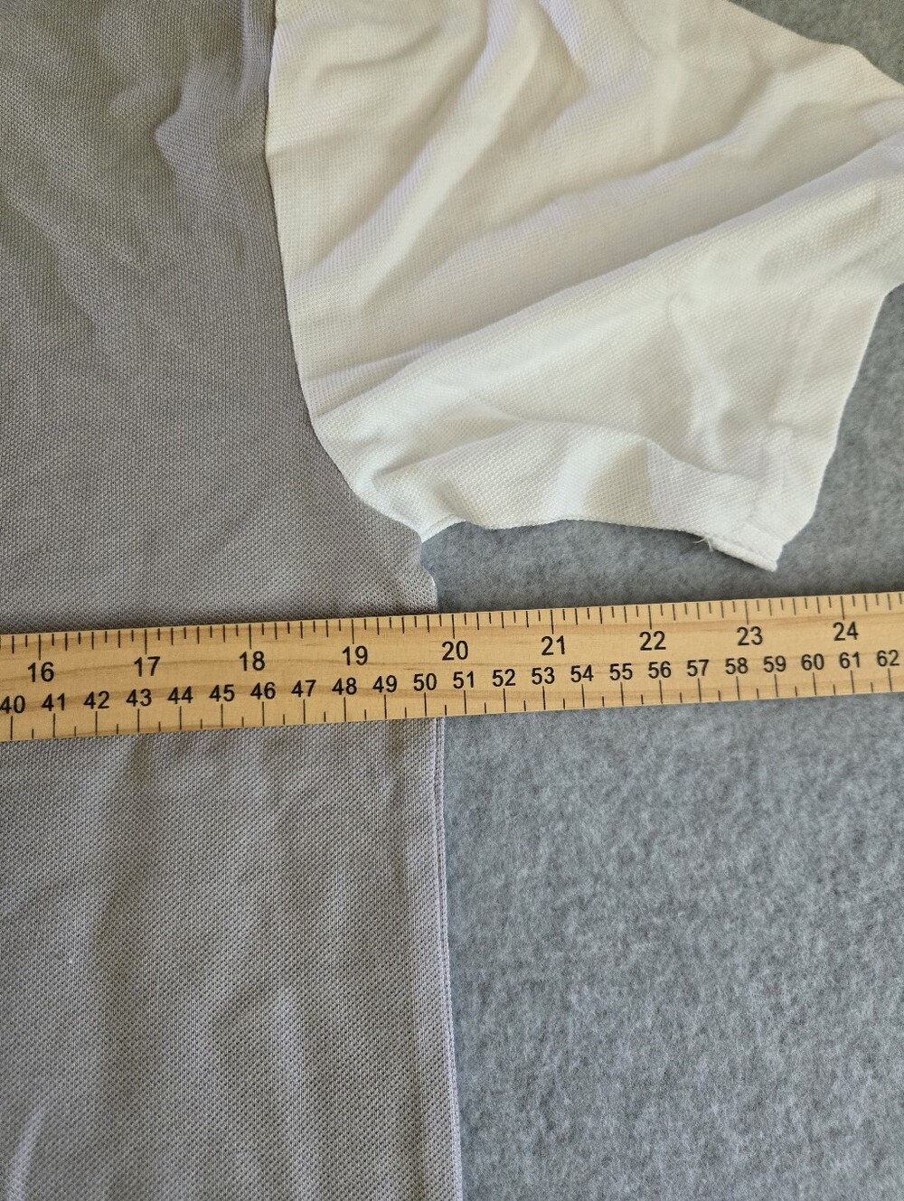 Men's Spyder Gray White Short Sleeve Polo Shirt NWT Size M - Picture 11 of 11